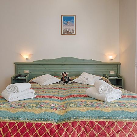 Hotel Aurora Rocca Pietore Bagian luar foto