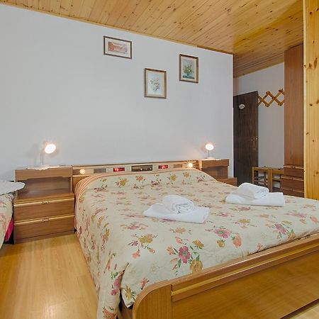 Hotel Aurora Rocca Pietore Bagian luar foto