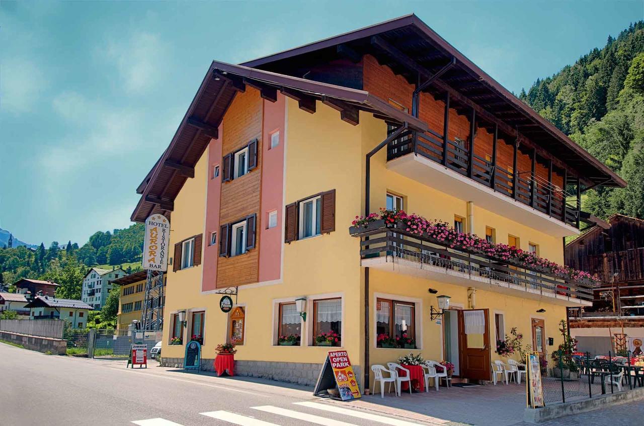 Hotel Aurora Rocca Pietore Bagian luar foto