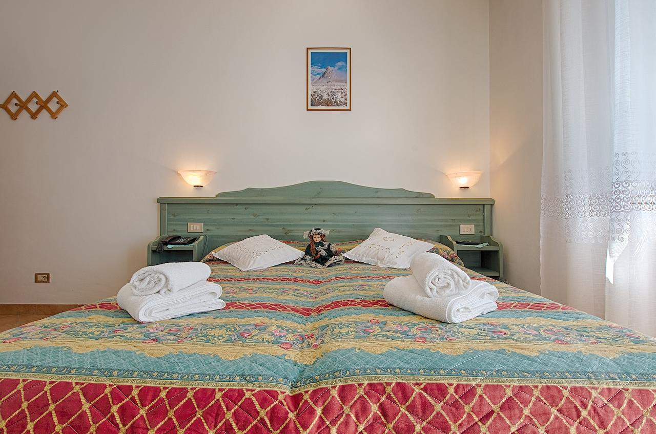 Hotel Aurora Rocca Pietore Bagian luar foto