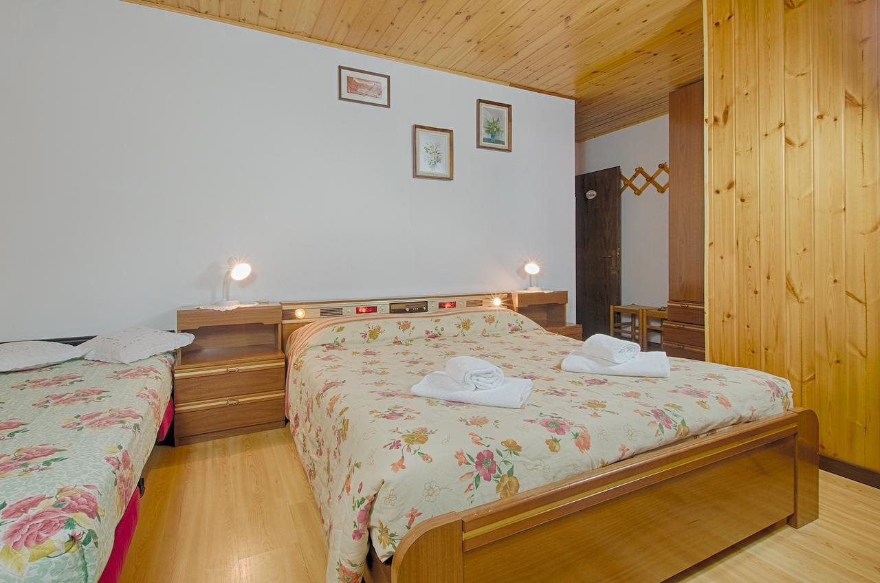 Hotel Aurora Rocca Pietore Bagian luar foto